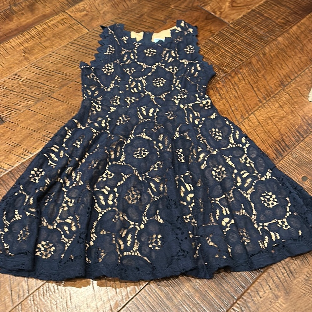 Like new youth dress